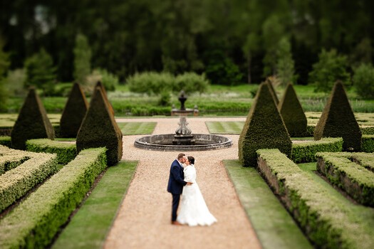 I Took a Lensbaby to a Wedding. Was It a Mistake?