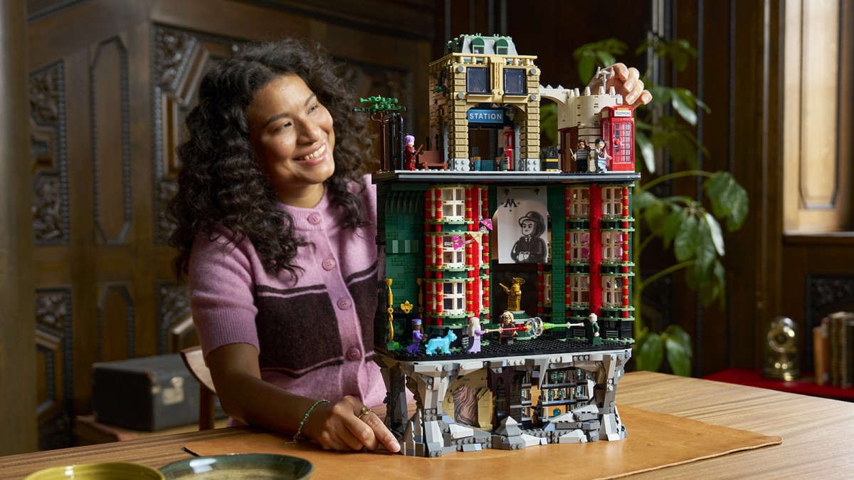 LEGO Celebrates 25 Years Of Harry Potter With A Massive Ministry Of Magic Set