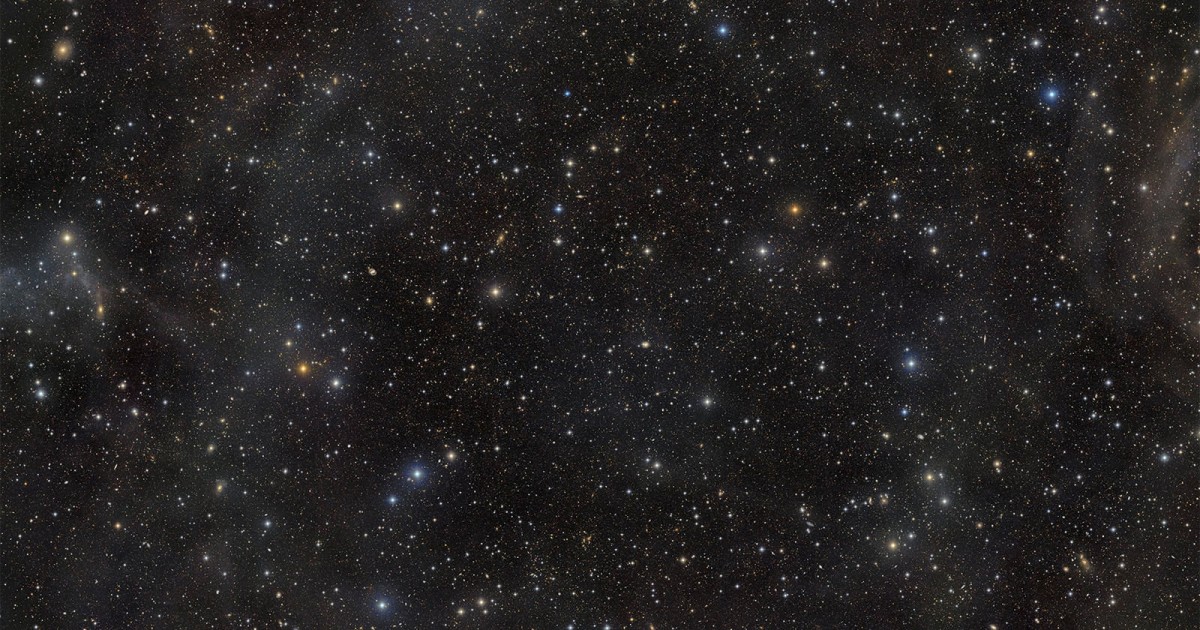 3.2-Gigapixel LSST Camera Captures Over Half a Million Galaxies