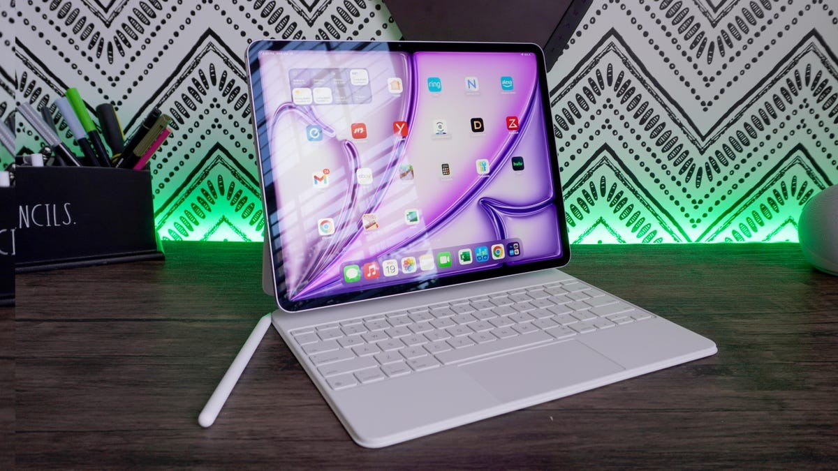 4 iPad accessories I swear by (including a cheaper Apple Pencil alternative)