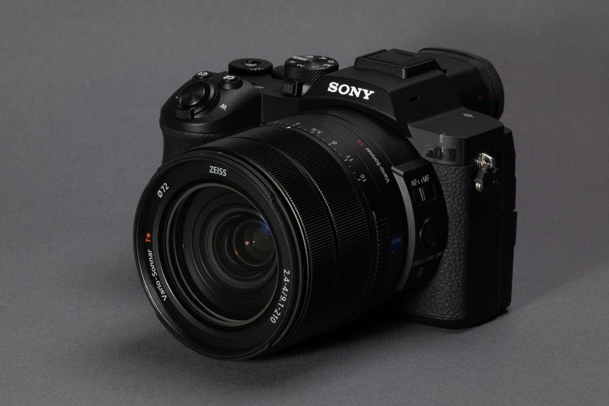 Sony RX10 V review: what do they say about a jack of all trades?
