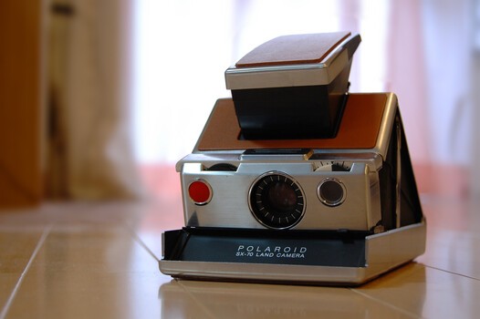 How the Polaroid SX-70 Became the Most Beautiful Camera Ever Made
