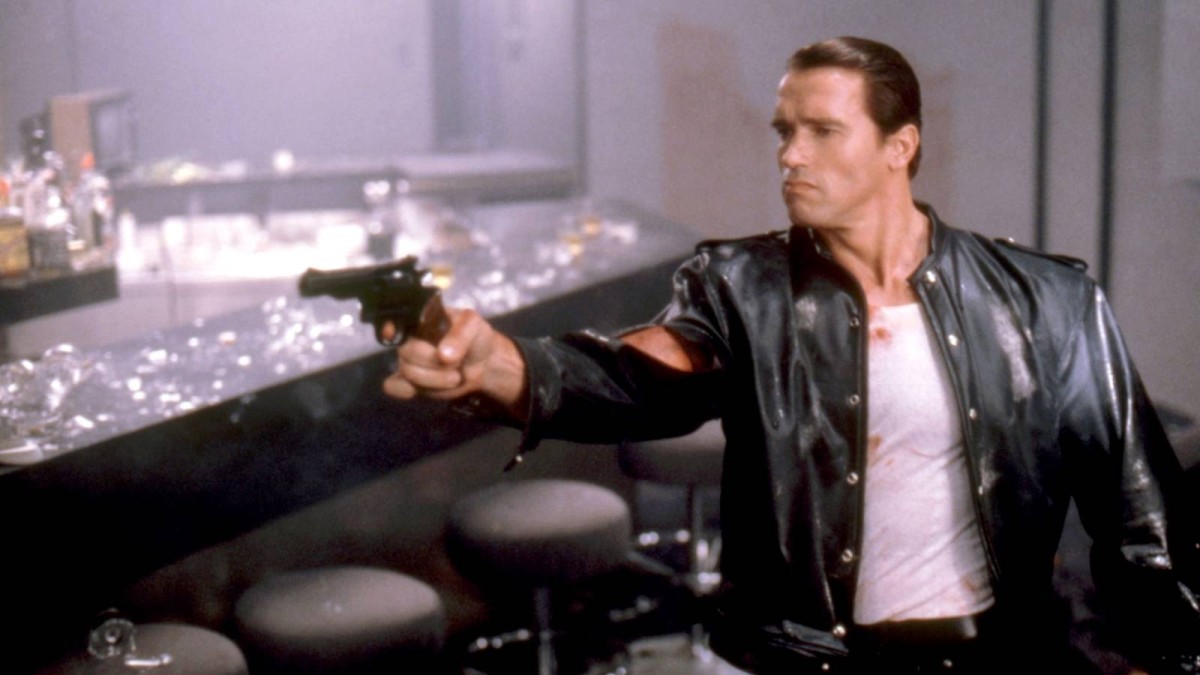 Arnold Schwarzenegger's 105-Minute One-Man-Army Action Flop Is Officially Free to Watch