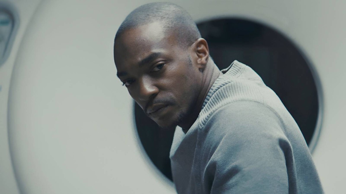Netflix’s 100-Minute Sci-Fi Horror Movie Turns Time Travel Into Nightmare Fuel