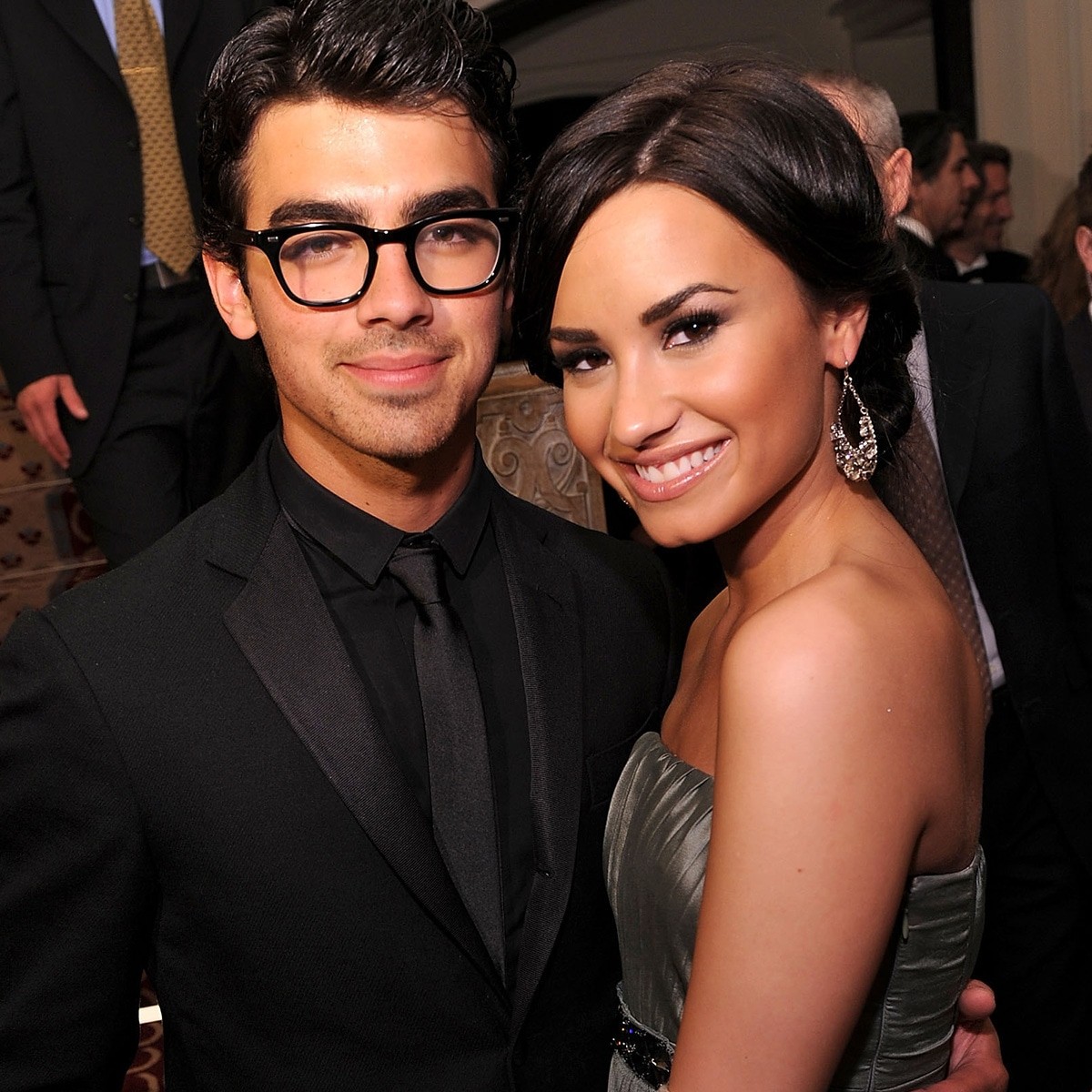 Joe Jonas, Demi Lovato and More Disney Stars Who Dated IRL