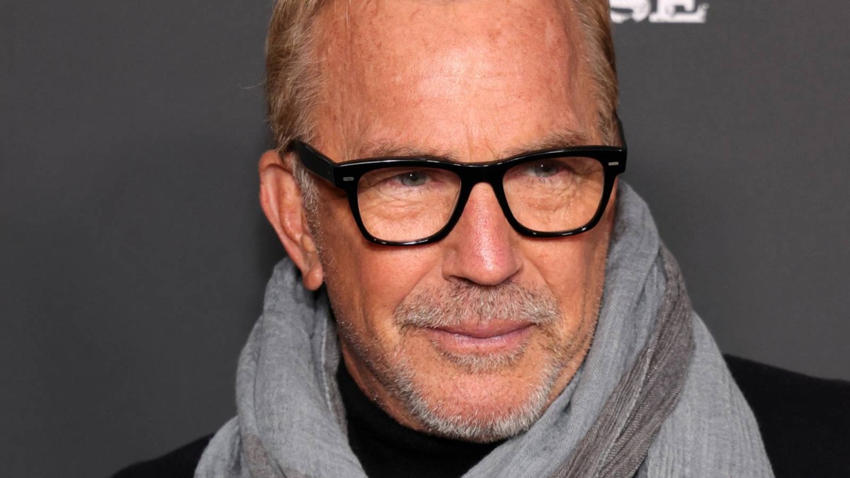 Kevin Costner's 139-Minute Western Classic Is Finally Streaming On New Home