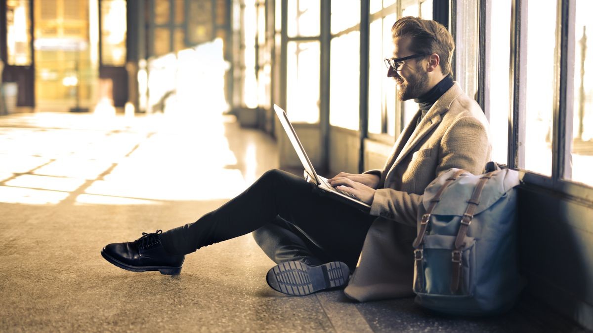 Improving mobile 'connectivity confidence' could give UK workers back three weeks a year — and boost the UK economy by billions