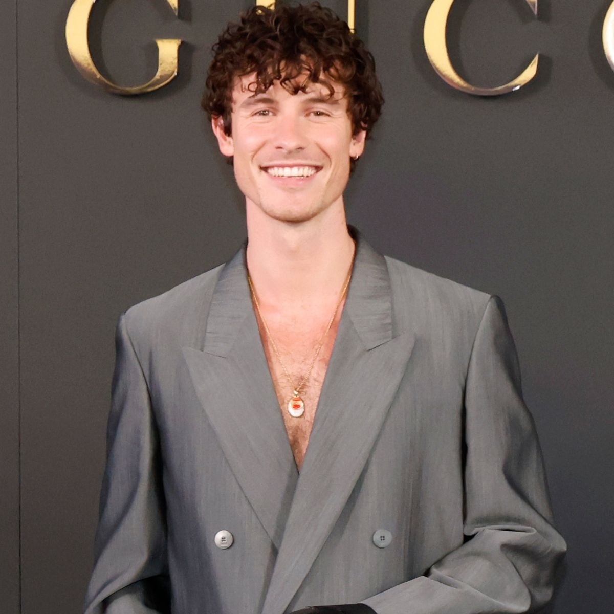 Shawn Mendes Hard Launches Relationship With Bruna Marquezine