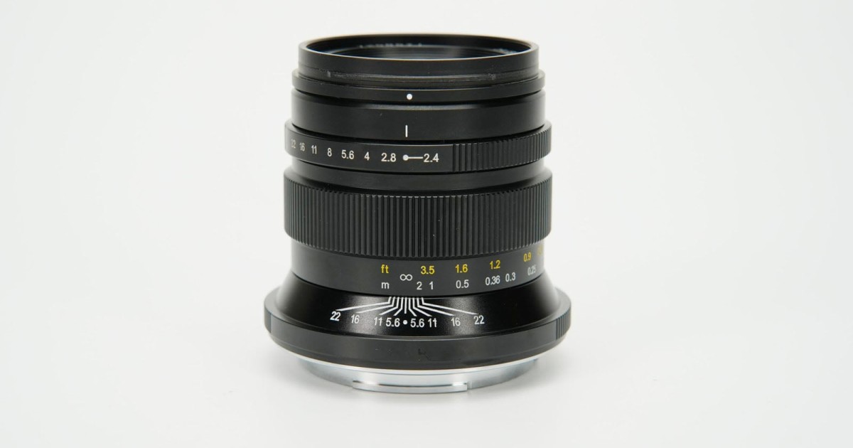 The Zhong Yi Pittura 30mm f/2.4 Is a Fast and Wide Medium Format Lens
