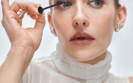 These Mascaras Give You Doe-Eyed Lashes Without the Heavy, Clumpy Feel