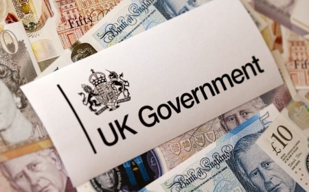 UK government investment arm cops to 40-hour leak of officials' contact details