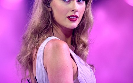 Taylor Swift Debuts Chic Haircut After Travis Kelce Wedding