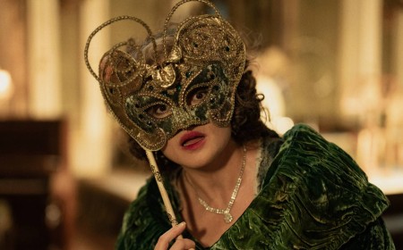 Netflix's 3-Part Agatha Christie Mystery Landed Two Of Britain's Biggest Stars