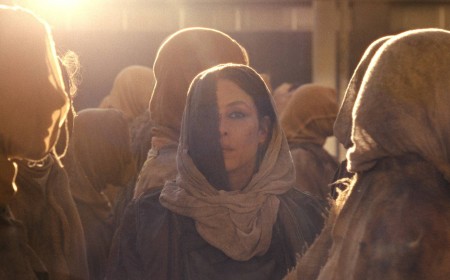 Noomi Rapace’s Sci-Fi Thriller 'Hot Spot' Is Like 'Dune's Deranged Cousin