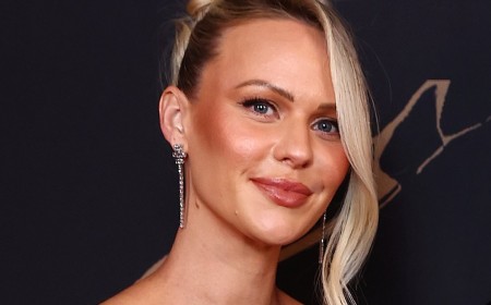 Jules Neale reveals she is going to keep her surname despite troll comments following her split from AFL star ex-husband Lachie