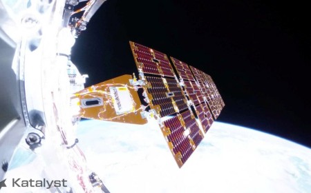 NASA calls off mission to rescue Swift gamma-ray observatory