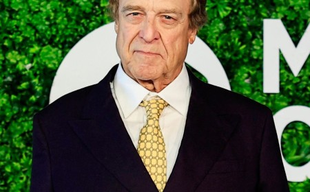 The Secrets Behind John Goodman's 200-Lb Weight Loss