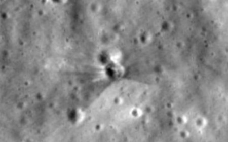 Rocket Report: SpaceX makes its mark on the Moon; ULA names new boss