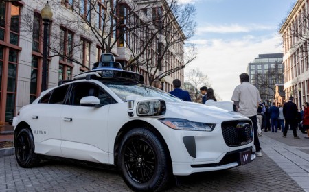 Waymo doubles spending on lobbying in robotaxi battle with Uber