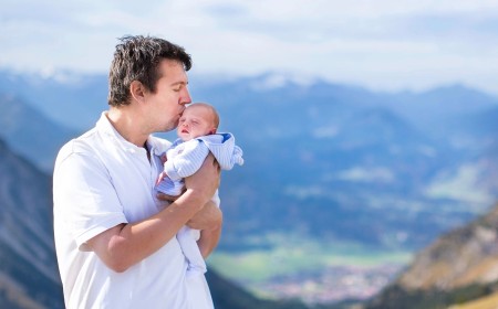 Expert Warns Parents Against Taking Babies Up Mountains for Summit Photos