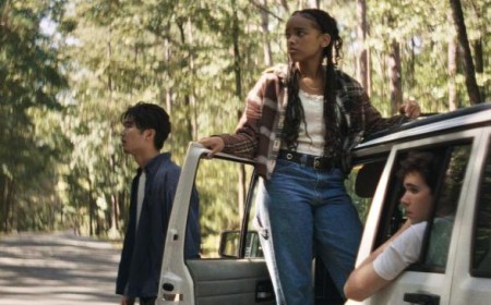 ‘It Ends’ Review: College Grads Find Themselves on Long Road to Nowhere in Promising but Underdeveloped Indie Horror Movie