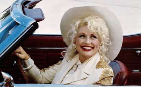 Dolly Parton Tribute: AMC Theatres Bringing Back ‘The Best Little Whorehouse in Texas,’ ‘Steel Magnolias’ to Honor Late Icon