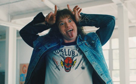 3 Years Later, Stranger Things' Eddie Came Back For A New Spinoff Series, And It's 10/10 Perfect