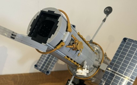 Lego's supersized Hubble deserves a little more shine