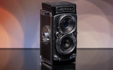 Fstoppers Reviews the Chuzhao Mini TLR Retro Camera: OK, This One’s Actually Fun