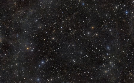 3.2-Gigapixel LSST Camera Captures Over Half a Million Galaxies