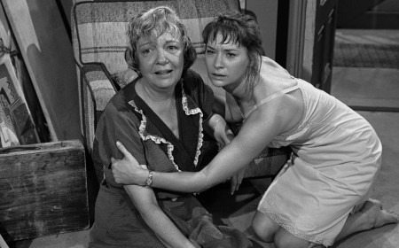 10 Twilight Zone Episodes That Have Aged Like Fine Wine