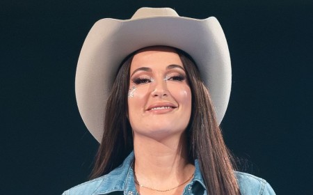 Kacey Musgraves' stage catches FIRE mid-concert as country star performs in Boston