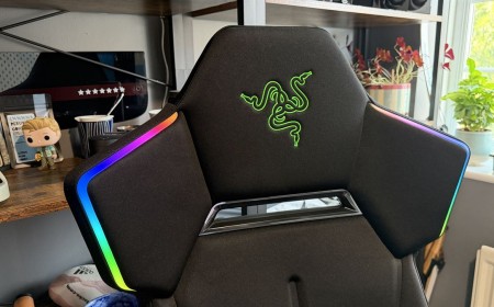 The Razer Soma Chroma has a silly name, silly price tag, and sillily requires you bring your own battery to light the thing up