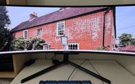 Deco Gear DG49OLED240 49-inch 32:9 OLED gaming monitor review: Two 27-inch QHD screens without the dividing line