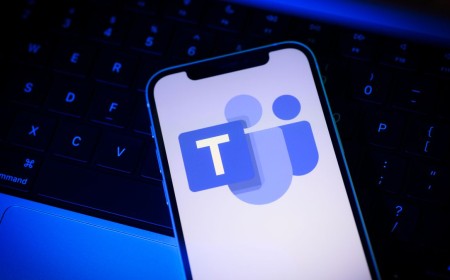 Microsoft warns Teams mobile users to update app now or lose Calendar access