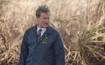 HBO's 8-Part "Stephen King Meets X-Files" Detective Thriller Series Is a Perfect Weekend Binge