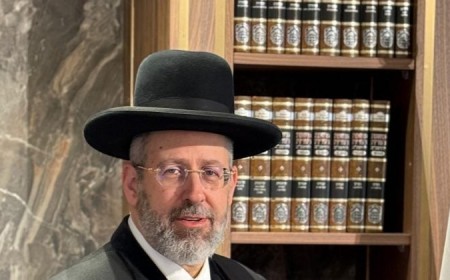 Israel’s Chief Rabbi denies Palestinian existence, calls for Gaza destruction