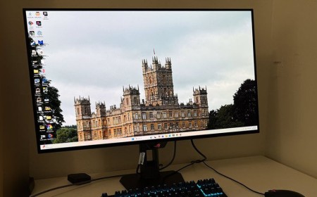 Asus ROG Strix XG32UQWMS 4K OLED gaming monitor review: Fast and flexible performance
