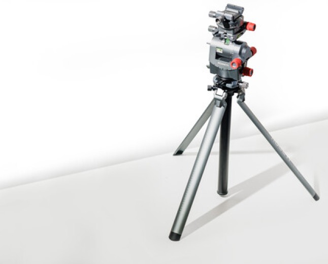 We Review the Rogeti C32BK: The Patented Design That Reinvents Camera Support