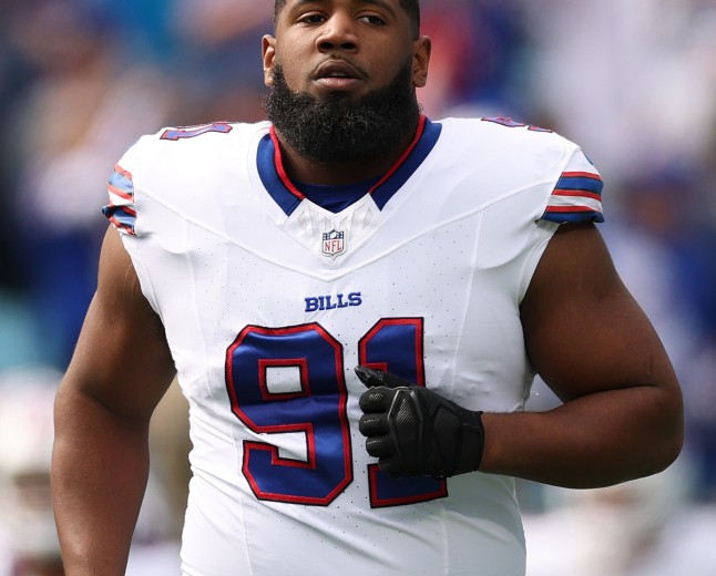 Bills Player Ed Oliver’s 2-Year-Old Son Dies in Drowning Accident