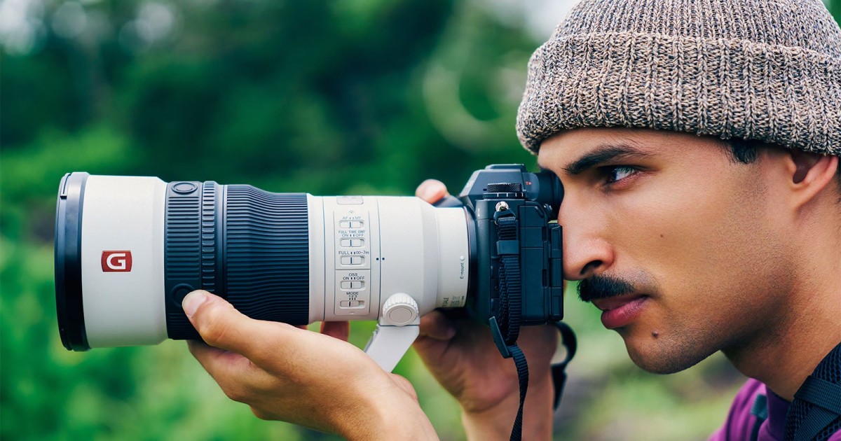 The Sony FE 400mm f/4.5 GM OSS Is the Lightest and Most Affordable of its Kind