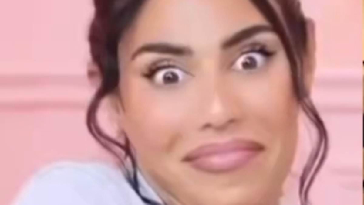 Love Island star Anna Vakili's influencer sister Mandi faces fierce backlash after saying she doesn't like seeing women breastfeed in public