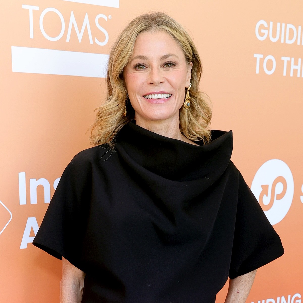 Julie Bowen Gives Rare Update on Dating Life, "Lovely" New Boyfriend