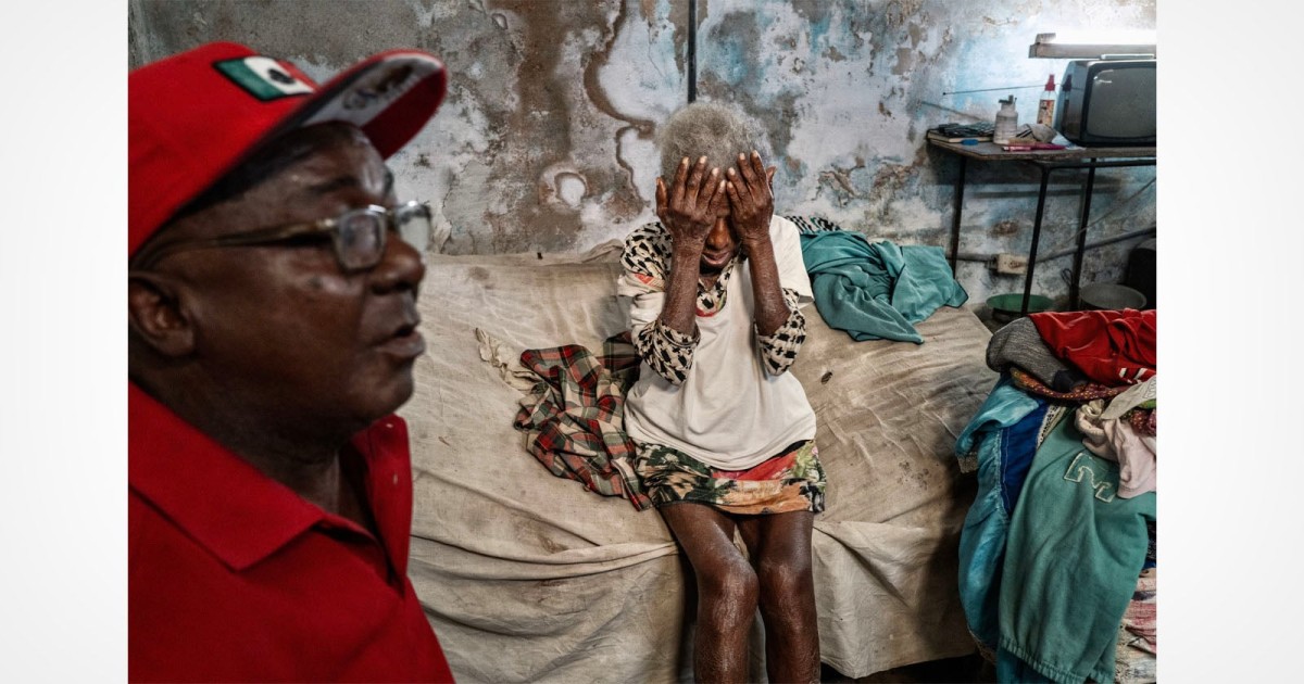 Photographer Finds Tenderness Inside Cuban Homes as Chaos Rages Outside