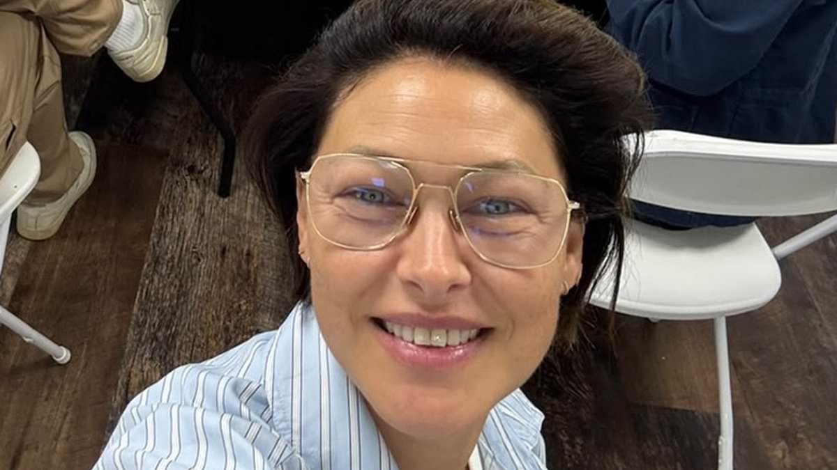 Strictly's new presenter Emma Willis shares behind the scenes photos of hosts' autocue practice and their first look at the studio as Claudia Winkleman sends her support