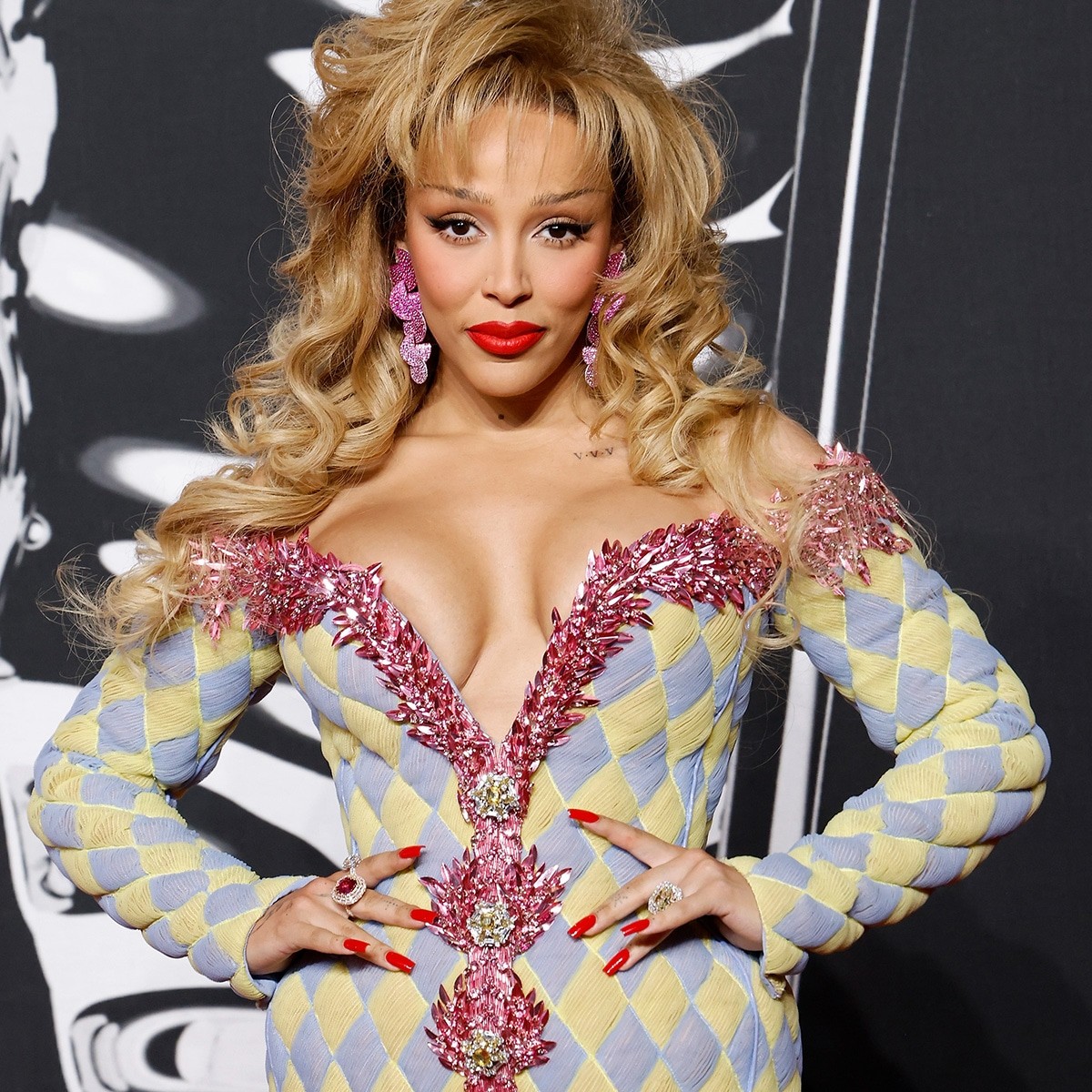 Doja Cat Shares Struggle With Cocaine, Alcohol During Early Career