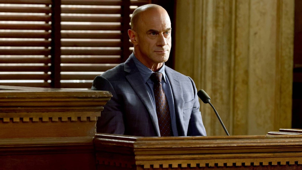Christopher Meloni’s Stabler Officially Returns In First Set Photos For Law & Order: SVU Season 28