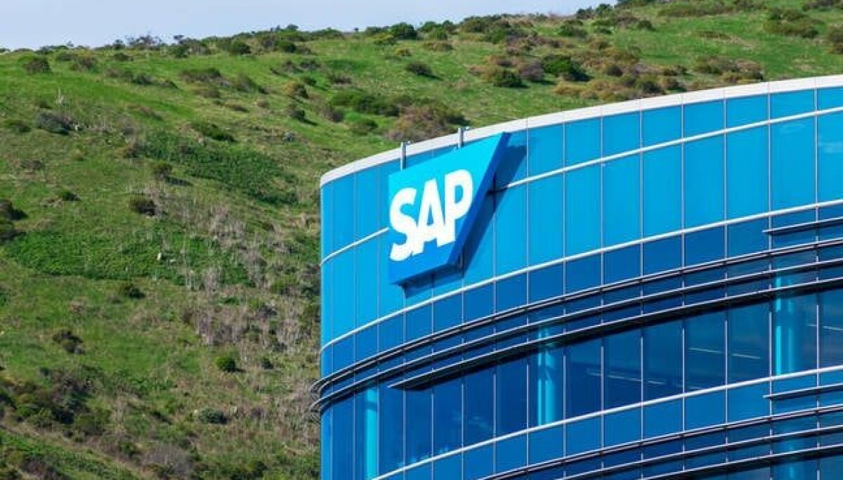 German optics giant ditches greenfield SAP migration