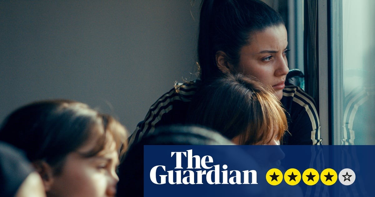 15/18 A Place to Heal review – heartfelt docu-realist study of a French teen psychiatric facility