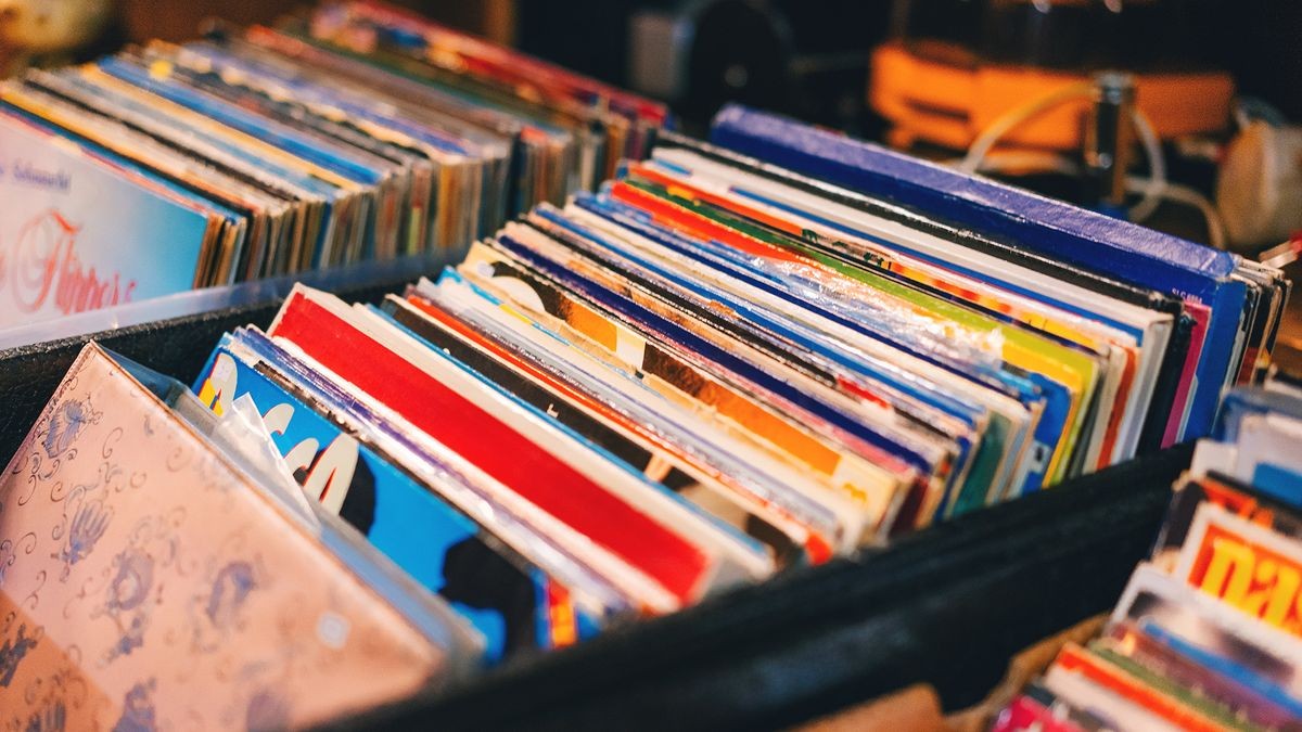 Counterfeit vinyl record maker sentenced to three years in the slammer after making $3.5 million